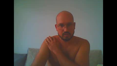 feetlikke online show from 10.13.25