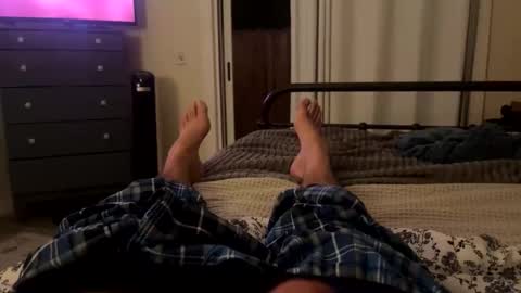 FEETOMINES online show from 10.15.25