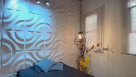 felix_mateo online show from 12.16.25