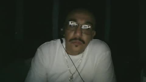 Snapshot of felixrlarios25 chatting on 05.03.26 felixrlarios25 online show from 05.03.26