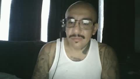 Snapshot of felixrlarios25 chatting on 05.03.26 felixrlarios25 online show from 05.03.26