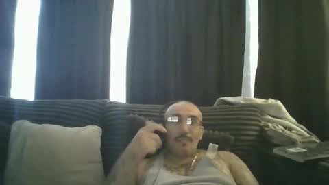 Snapshot of felixrlarios25 chatting on 05.08.26 felixrlarios25 online show from 05.08.26