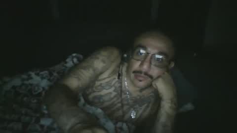 Snapshot of felixrlarios25 chatting on 05.14.26 felixrlarios25 online show from 05.14.26