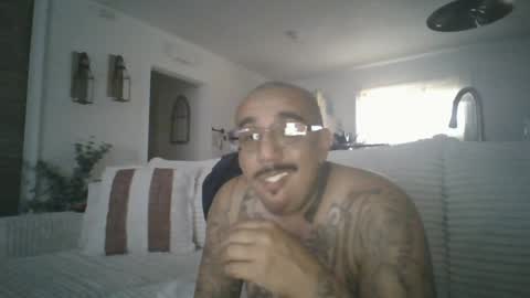 Snapshot of felixrlarios25 chatting on 08.03.26 felixrlarios25 online show from 08.03.26