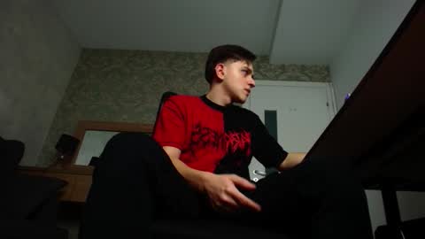 Snapshot of felixstark chatting on 11.02.25 FelixStark online show from 11.02.25