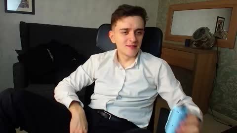 Snapshot of felixstark chatting on 11.27.25 FelixStark online show from 11.27.25