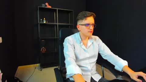 Snapshot of felixstark chatting on 04.28.26 FelixStark online show from 04.28.26