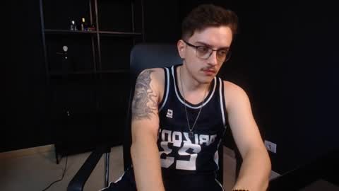 Snapshot of felixstark chatting on 06.19.26 FelixStark online show from 06.19.26
