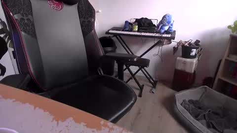 fem_alice_louis_dom online show from 04.01.26