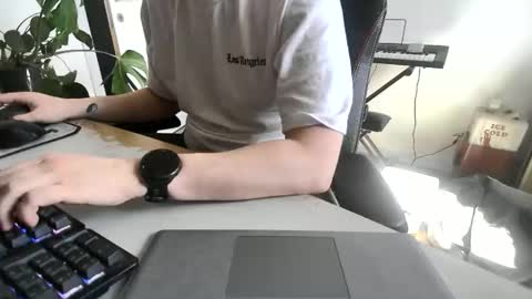 fem_alice_louis_dom online show from 04.23.26