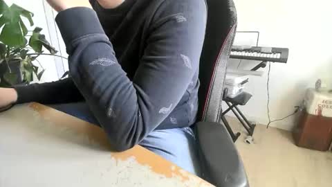 fem_alice_louis_dom online show from 04.25.26