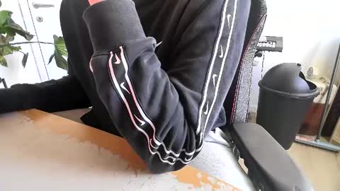 fem_alice_louis_dom online show from 04.28.26