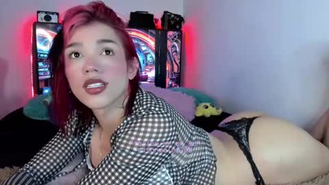 Snapshot of fem_boy6 chatting on 02.28.25 fem_boy6 online show from 02.28.25