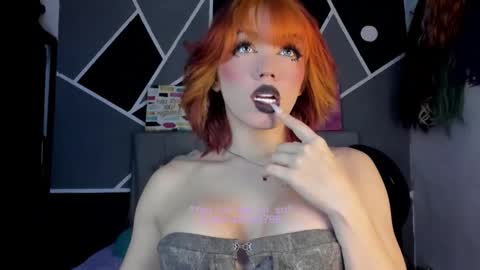 Snapshot of fem_boy6 chatting on 11.27.25 fem_boy6 online show from 11.27.25