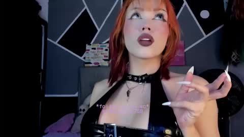 Snapshot of fem_boy6 chatting on 11.28.25 fem_boy6 online show from 11.28.25