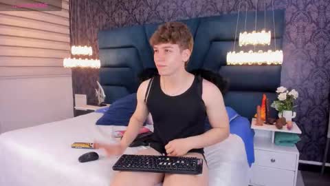 Femboy Max online show from 02.07.26