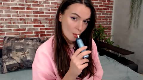 Snapshot of femdom_alexa chatting on 09.24.25 Alexa online show from 09.24.25