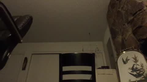 Snapshot of femdomisgood chatting on 11.06.25 Femdomisgood online show from 11.06.25