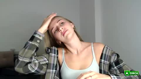 Snapshot of femkedejager chatting on 04.29.26 Femke online show from 04.29.26