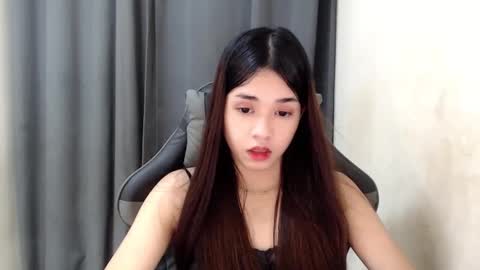 Snapshot of femylove chatting on 01.12.25 YOUR BEAUTIFUL ASIANFHEMY online show from 01.12.25