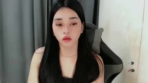 Snapshot of femylove chatting on 02.01.25 YOUR BEAUTIFUL ASIANFHEMY online show from 02.01.25