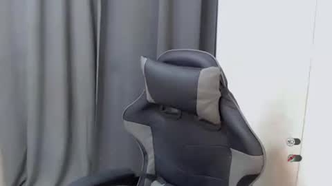 Snapshot of femylove chatting on 02.11.25 YOUR BEAUTIFUL ASIANFHEMY online show from 02.11.25