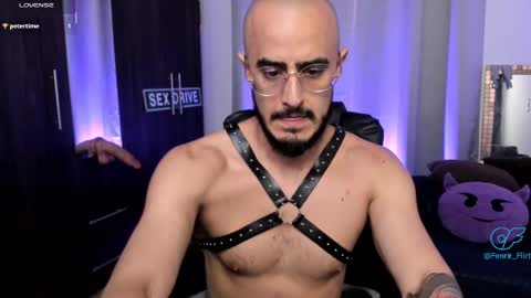 Snapshot of fenrir_flirt chatting on 09.11.25 Fenrir Flirt online show from 09.11.25