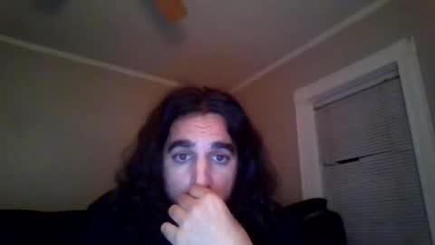 Snapshot of feralgbass chatting on 09.27.25 feral online show from 09.27.25