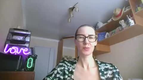 Snapshot of feraliss chatting on 03.13.26 feraliss online show from 03.13.26