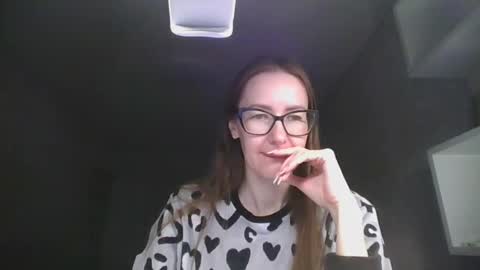Snapshot of feraliss chatting on 05.17.26 feraliss online show from 05.17.26
