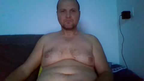 Snapshot of ferkooo111 chatting on 10.10.25 Dorotheo online show from 10.10.25