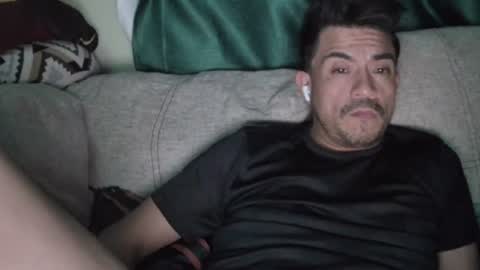 Snapshot of fernand89 chatting on 02.21.25 fernand89 online show from 02.21.25