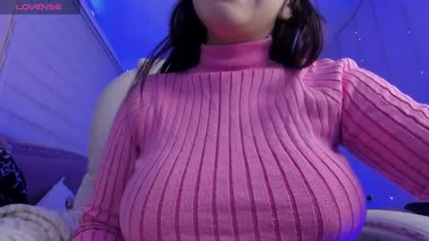 Snapshot of fernandadiaz05 chatting on 02.16.25 Fernanda Diaz online show from 02.16.25