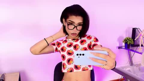 Snapshot of fernandafox_ chatting on 05.25.26 fernanda online show from 05.25.26