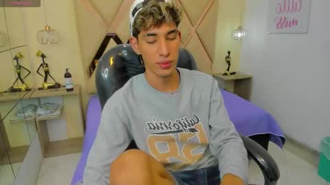 FER PHOENIX online show from 11.11.25