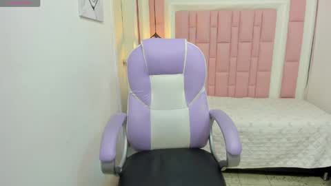 FER PHOENIX online show from 04.16.26