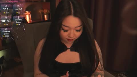 Snapshot of ferry_tail chatting on 10.13.25 ferry_tail online show from 10.13.25