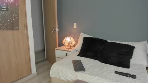 Fer  online show from 02.14.25