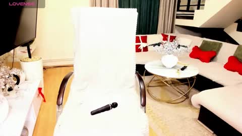 Snapshot of fetishfantasyeve chatting on 01.23.25 Fetishfantasyme my X online show from 01.23.25