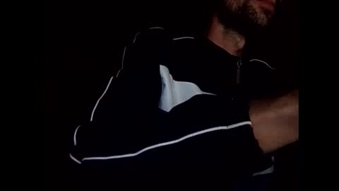 Raised in 90s online show from 10.19.25