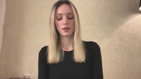 Lisa online show from 12.02.25