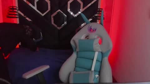   online show from 01.30.25