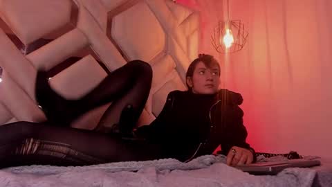   online show from 02.12.25