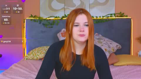 Snapshot of fiery_foxy chatting on 10.15.25 Mabel online show from 10.15.25