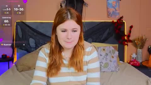 Snapshot of fiery_foxy chatting on 11.08.25 Mabel online show from 11.08.25