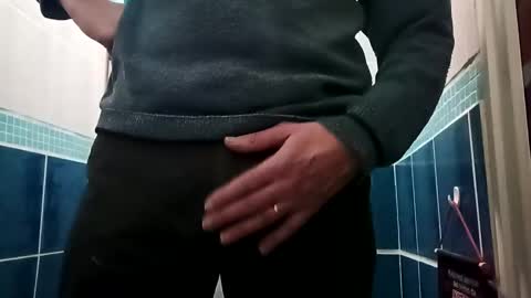 fifi010203 online show from 02.24.25