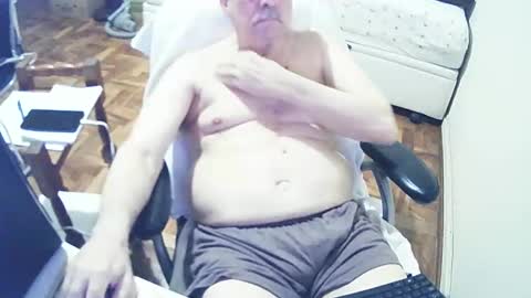 Snapshot of filhober chatting on 02.07.25 filhober online show from 02.07.25