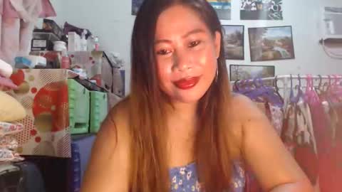 Snapshot of filipina_beauty69 chatting on 10.18.25 filipina beauty. online show from 10.18.25
