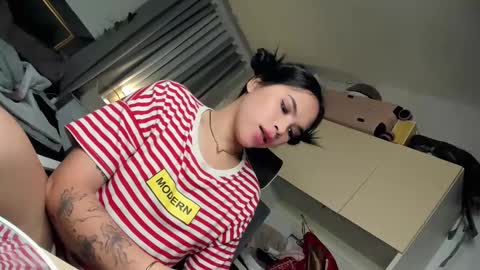 Sandy online show from 12.14.24