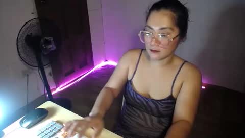 filipina_jess online show from 11.04.25